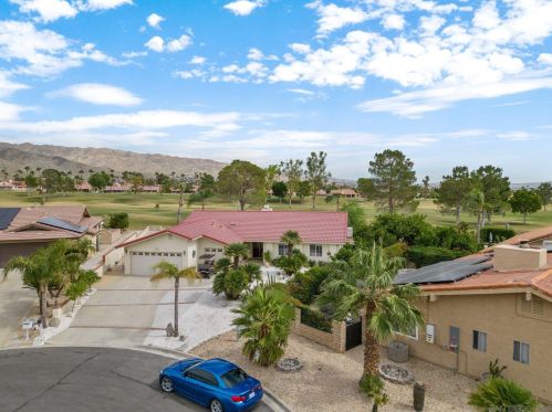 9721 Siwanoy Dr, Desert Hot Springs CA  92240-1330 exterior