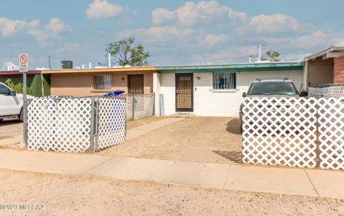 206 Bilby Rd, Tucson, AZ 85706-4050