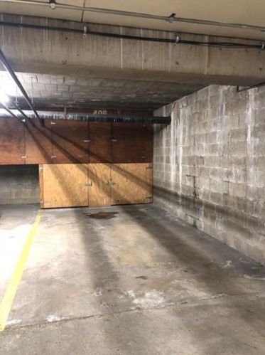 406 Camelot Dr, Pittsburgh PA  15237-4976 exterior