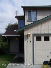 980 Hidden Valley Dr, Bend OR  97701-5898 exterior