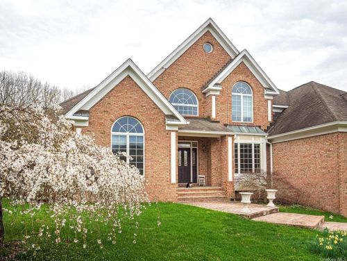 39 Jones Rd, Warwick, NY 10990-2830