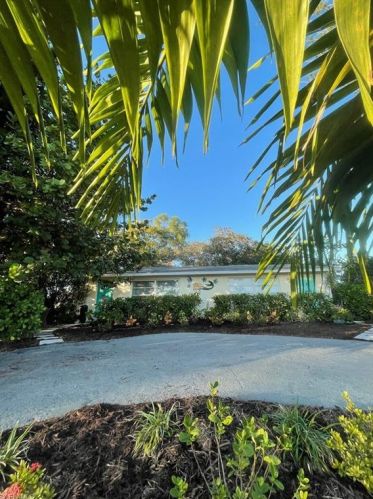 85 7th St, Bonita Springs, FL 34134-7450