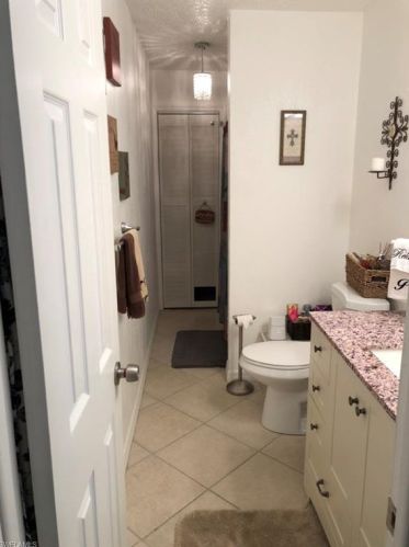 27208 Rio Vista Cir, Bonita Springs FL  34135-4729 exterior