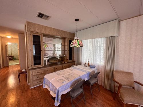 120 Salisbury Cir, Santa Rosa CA  95401-9103 exterior