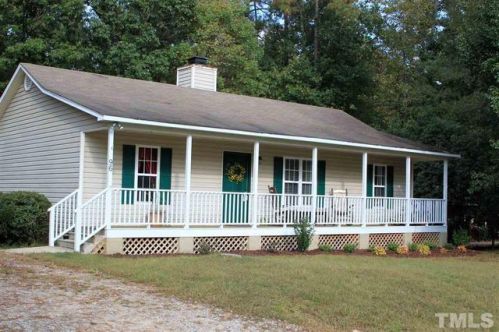 96 Madeline Ct, Youngsville, NC 27596-9200