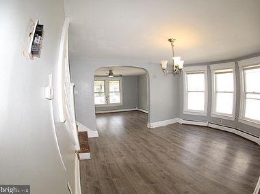 251 Hollywood Dr, Trenton NJ  08609-1803 exterior