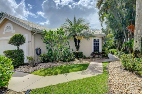 6264 Greenspointe Dr, Boynton Beach, FL 33437-4911