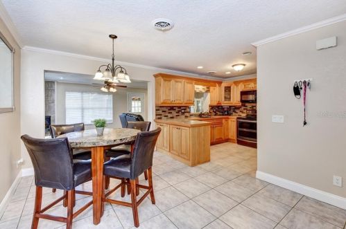 820 Boundary Ave, Deland FL 32720-3130 exterior