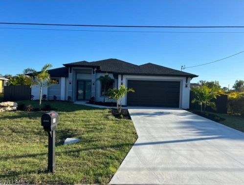620 1st Ter, Cape Coral, FL 33990-1168