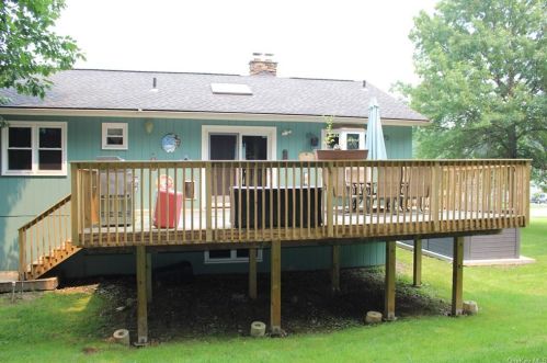 172 Barnes Rd, Washingtonville NY  10992-1932 exterior