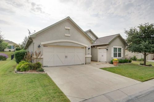 9005 Bradford St, Denton, TX 76207-6724