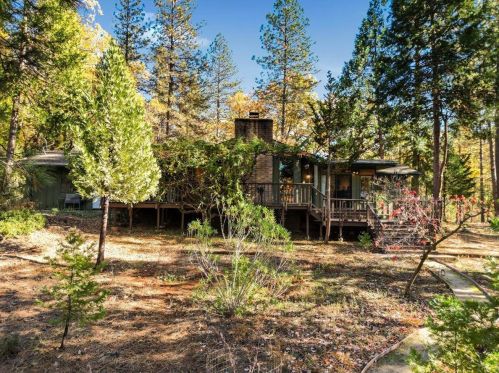 13943 Greenhorn Rd, Grass Valley CA  95945-8484 exterior