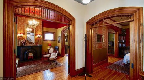 821 3rd St, Red Wing, MN 55066-2206
