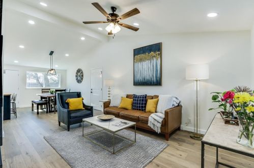 911 Greenbriar Ln, Richardson TX 75080-3004 exterior