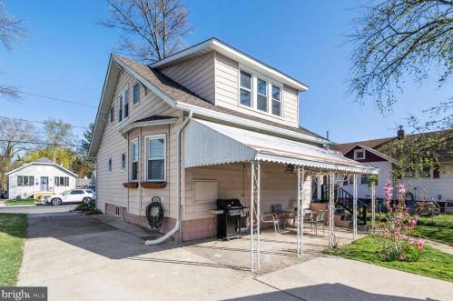 8 Clinton Ave, Camden NJ  08109-2007 exterior