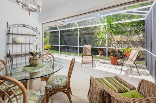 8019 San Vista Cir, Naples, FL 34109-7176