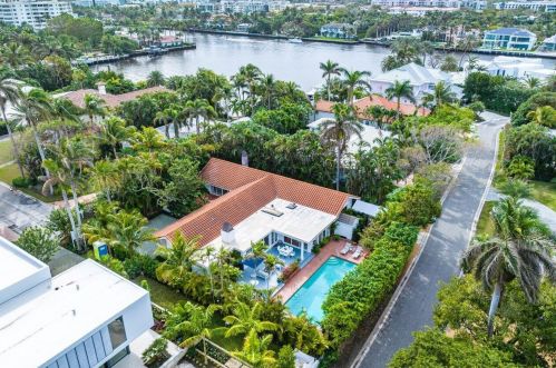 206 Seabreeze Ave, Delray Beach FL  33483-7022 exterior