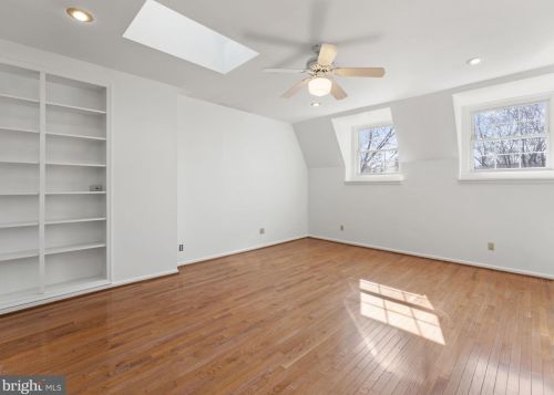 916 Capitol St, Washington DC 20003-1533 exterior