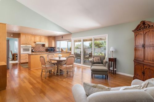 6577 Hopedale Ct, San Diego CA  92120-3211 exterior