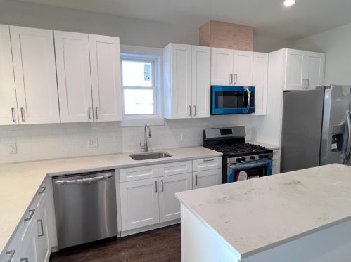 1603 71st St, North Bergen, NJ 07047-3823