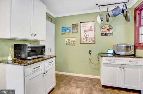 2148 Ritner Hwy, Carlisle PA 17015-9305 exterior