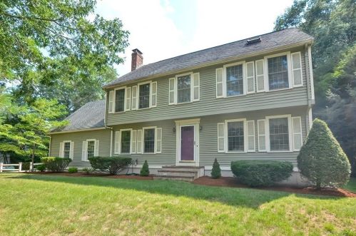 155 Oak St, Walpole, MA 02081-2730