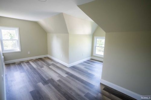 455 Washington Ave, Dumont NJ  07628-1227 exterior