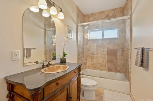 4946 Haskell Ave, Van Nuys CA 91436-1540 exterior