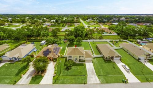 2531 Fondura Rd, Fort Pierce, FL 34953-2773