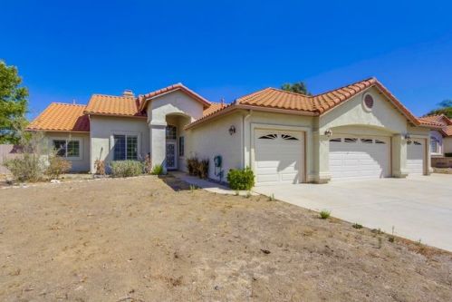 8967 Chestnut Roan Way, Alpine, CA 91901-2786