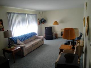 4558 Elmhurst Rd, Toledo, OH 43613-3185