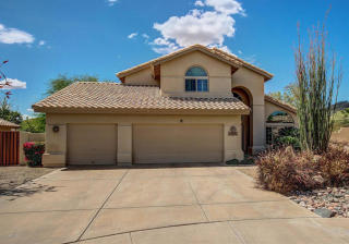 13402 Warpaint Dr, Phoenix, AZ 85044-3652