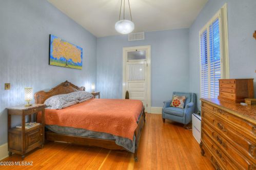 520 4th Ave, Tucson AZ  85705-8450 exterior