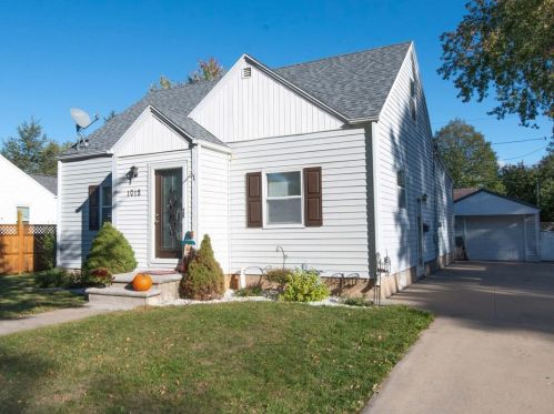 1012 Park St, Green Bay, WI 54303-4226