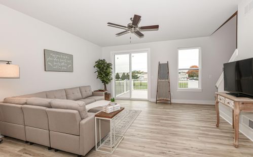 702 River Ridge Dr, Waterford WI  53185-3386 exterior