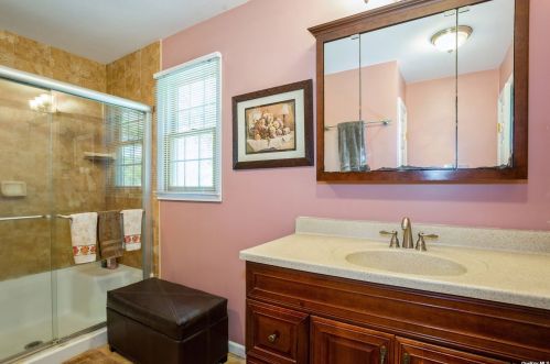 147 Washington Ave, Holtsville NY  11742-1051 exterior