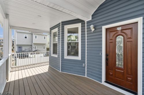 215 Rutledge Ave, East Orange NJ  07017-4911 exterior