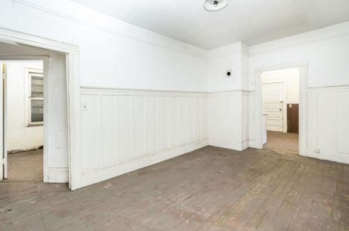 4712 International Blvd, Oakland CA  94601-5239 exterior