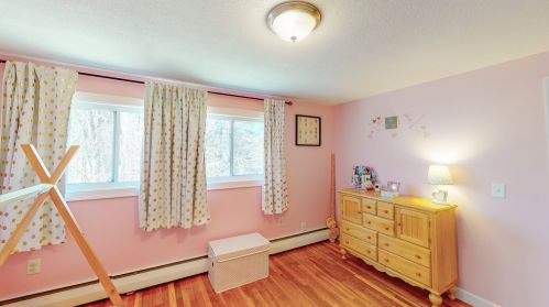 13 Oliver Dr, Hudson NH  03051-3412 exterior