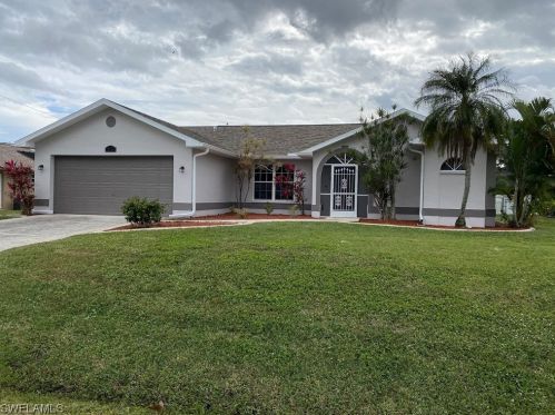 318 21st Ln, Cape Coral, FL 33990-4315