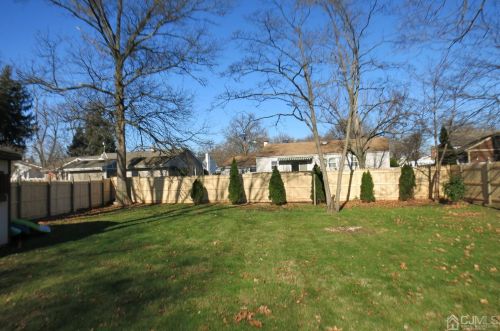 377 William St, Piscataway NJ 08854-6057 exterior