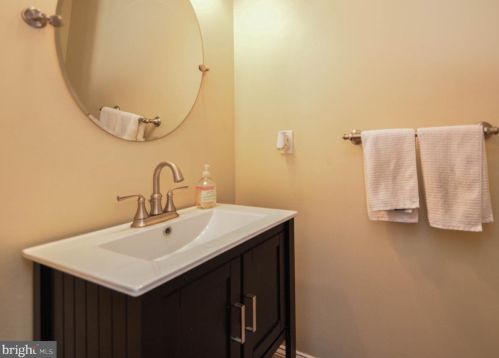 3471 Mckeever Rd, Macungie PA  18062-2094 exterior