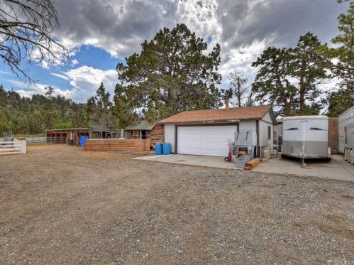 1556 Shay Rd, Big Bear City CA  92314-9180 exterior
