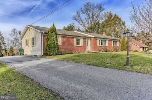 510 Earl St, Lees Cross Roads, PA 17257-8603
