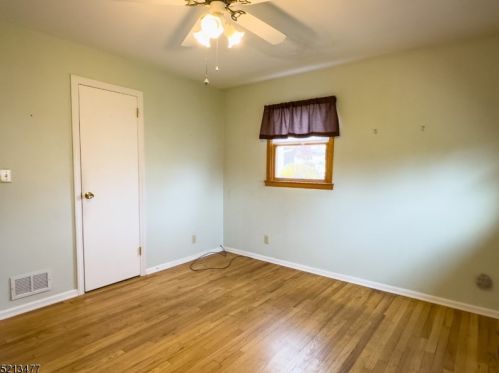 22 Fisher Pl, Clark NJ  07066-3239 exterior