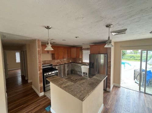 2006 Ware Dr, West Palm Beach, FL 33409-3850