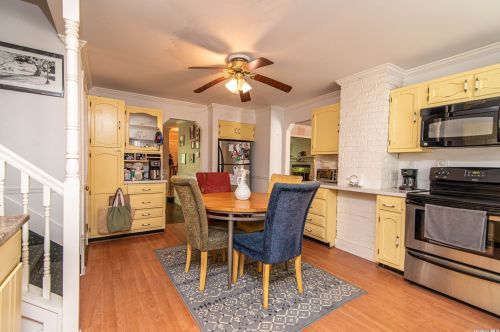 209 Country Rd, Mount Sinai NY  11766-1509 exterior