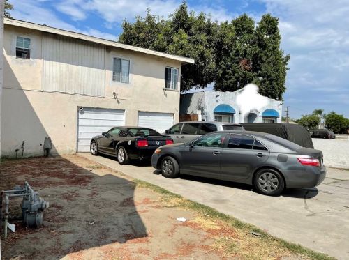 6089 Atlantic Ave, Long Beach, CA 90805-3012