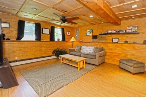 2 Behrle Dr, Ansonia CT  06401-2024 exterior