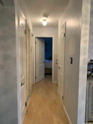 184 Lewis Ave, North Lindenhurst NY  11757-4230 exterior